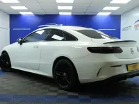 Used Mercedes E220 AMG line 194 HP (142 kW) 2019 White Coupe
