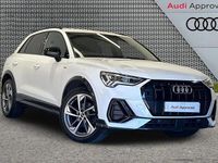 Begagnad Audi Q3 Black Edition 147 HK (108 kW) 2021 Vit SUV