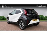 Used Toyota Aygo X 72 HP (52 kW) 2024 White SUV