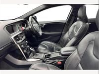 Used Volvo V40 R-Design Pro 150 HP (110 kW) 2018 Blue Hatchback