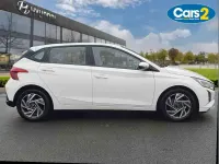 Used Hyundai i20 Advanced 99 HP (72 kW) 2025 White Hatchback