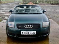 Begagnad Audi TT Roadster Design 225 HK (165 kW) 2001 Grön Cab