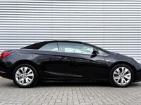 Używany Vauxhall Cascada 2013 Czarny Kabriolet