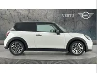 Used Mini Cooper Classic 200 HP (147 kW) 2024 Other Hatchback