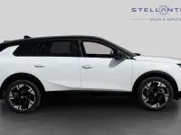 Second-hand Vauxhall Grandland Ultimate 154 kW (210 CP) 2025 Alb SUV