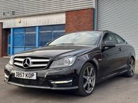 Usado Mercedes C220 Sport Edition 170 HP (125 kW) 2015 Preto Coupé