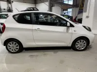 Used Kia Picanto 68 HP (50 kW) 2012 White Hatchback