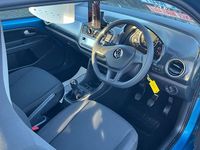 Begagnad VW up! 65 HK (47 kW) 2021 Blå Halvkombi