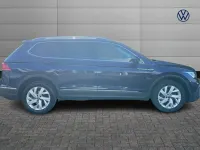 Used VW Tiguan Allspace Life 150 HP (110 kW) 2023 Blue SUV