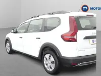 Usado Dacia Jogger Essentiel 110 HP (80 kW) 2025 Monovolume