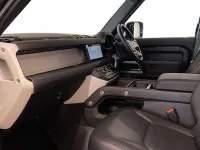 Second-hand Land Rover Defender SE Dynamic 2024 Negru SUV
