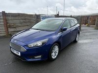 Usado Ford Focus Zetec 120 CV (88 kW) 2017 Azul Familiar