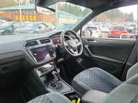 Usado VW Tiguan R-line 150 HP (110 kW) 2022 Branco SUV