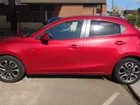 Usado Mazda 2 Inclusive 2017 Vermelho Citadino