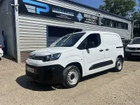 Used Citroën Berlingo 100 HP (73 kW) 2023 White MPV