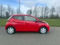 Used Toyota Aygo X-play 69 HP (50 kW) 2017 Red Hatchback