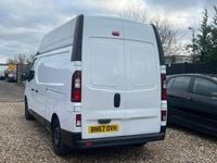 Used Nissan NV300 Acenta 125 HP (91 kW) 2017 White Van