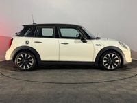 Begagnad Mini Cooper S Hatch 170 HK (125 kW) 2015 Vit Halvkombi