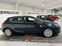 Used Vauxhall Astra Excite 2014 Black Hatchback