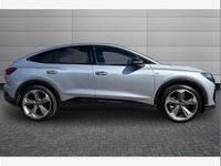 Usado Audi Q4 e-tron Black Edition 150 kW (204 HP) 2026 Prateado SUV