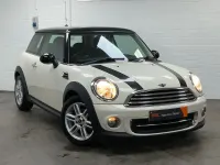 Used Mini Cooper Hatch 2011 White Hatchback