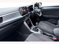 Used VW T-Roc Life 110 HP (80 kW) 2023 Blue SUV