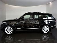 used Land Rover Range Rover 3.0 TDV6 VOGUE 5d 255 BHP-2 FORMER KEEPERS-MERIDIAN SOUND SYSTEM-REVERSE CA