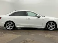Begagnad Audi A4 S-Line 150 HK (110 kW) 2022 Vit Sedan
