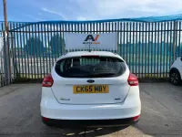 Used Ford Focus Zetec 2015 White Hatchback