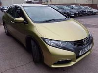 Begagnad Honda Civic ES 142 HK (104 kW) 2012 Gul Halvkombi