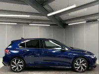 Used VW Golf VIII R-line 147 HP (108 kW) 2022 Blue Hatchback