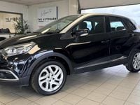 Used Renault Captur Dynamique 90 HP (66 kW) 2017 Black SUV