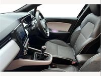 Used Renault Clio V Version S 90 HP (66 kW) 2022 Diamond black Hatchback