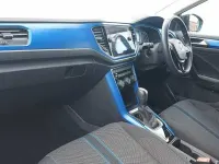 Begagnad VW T-Roc Design 150 HK (110 kW) 2019 Blå SUV