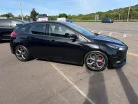 Used Ford Focus ST 250 HP (183 kW) 2017 Black Hatchback