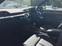 Begagnad Audi Q3 Black Edition 150 HK (110 kW) 2025 Blå SUV