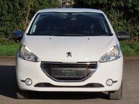 used Peugeot 208 1.2 VTi Allure 3dr