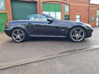 Used Mercedes SLK200 2LOOK Edition 184 HP (135 kW) 2009 Black Cabriolet