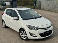 Used Hyundai i20 Active 2012 White Hatchback