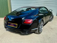 Begagnad Bentley Continental 630 HK (463 kW) 2014 Svart Sedan