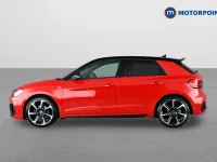 Begagnad Audi A1 Black Edition 2021 Röd SUV