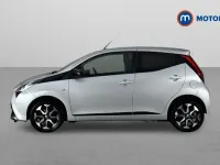 Used Toyota Aygo Trend 72 HP (52 kW) 2019 Silver Hatchback