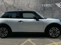 Used Mini Cooper S Hatch 201 HP (147 kW) 2024 White Hatchback