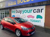 Used Renault Clio IV Dynamique 75 HP (55 kW) 2014 Red Hatchback