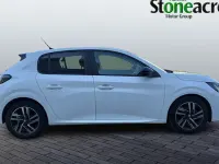 Used Peugeot 208 Active+ 75 HP (55 kW) 2023 White Hatchback