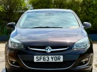 Used Vauxhall Astra Elite 165 HP (121 kW) 2013 Brown Hatchback