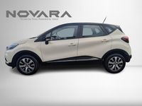 Used Renault Captur Play 90 HP (66 kW) 2018 Cream/black SUV