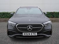 Usado Mercedes E300 Advanced 313 HP (230 kW) 2024 Cinzento Carrinha