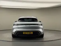 Begagnad Porsche Taycan Performance Package 439 kW (598 HK) 2023 Silver Kombi