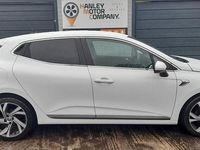 Used Renault Clio V RS Line 2020 White Hatchback